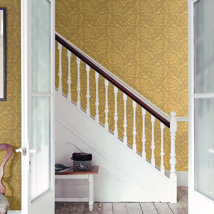 Barocco Scroll Flowers Wallpaper | Versace